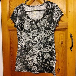 Vera Wang Princess Short Sleeve Top